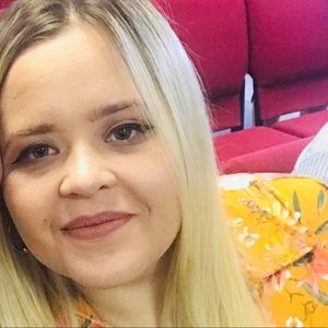 Meet your Posher, Ana